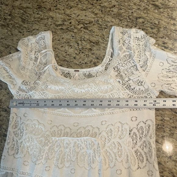 FREE PEOPLE Medium TEA LACE DRESS IVORY LACEY chic Peasant  distressed mini - Picture 10 of 12